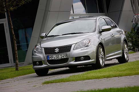 Suzuki Kizashi Sport 2013