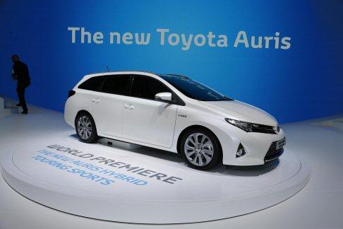 Toyota Auris Hybrid Touring Sports