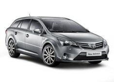 berlina Avensis 2012