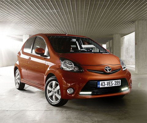 city car Aygo 2012