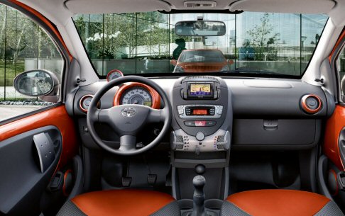 Toyota Aygo Connect 2012