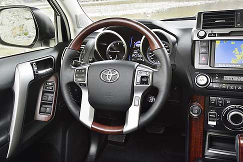 Toyota Land Cruiser 2014