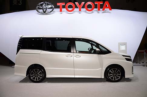 Toyota Voxy Concept
