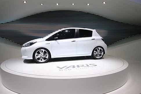 Toyota Yaris HSD