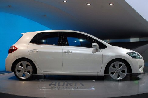 Toyota Auris HSD Full Hybrid concept