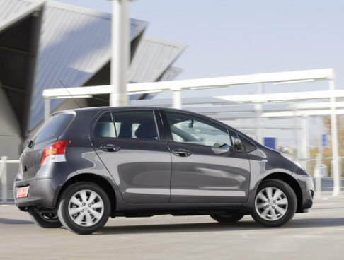Toyota Yaris ibrida