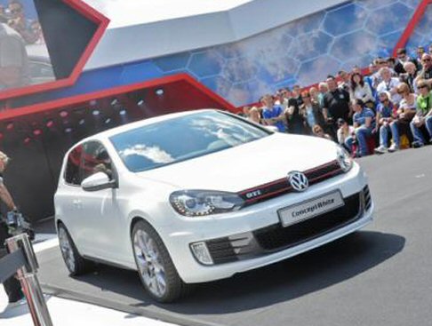 Volkswagen Golf GTI Concept White