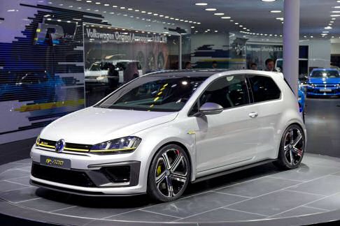 Volkswagen Golf R400 Concept