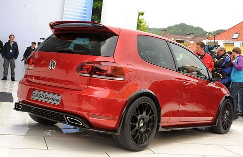 Volkswagen Golf GTI Excessive