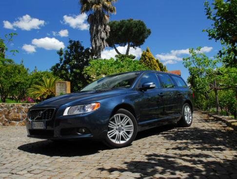 Volvo V70 D5 Summum