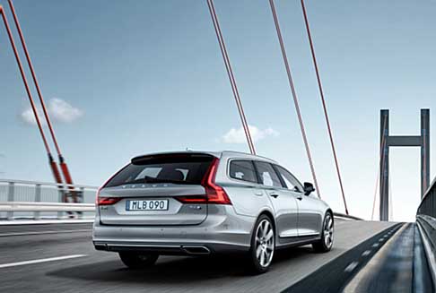 Volvo V90 