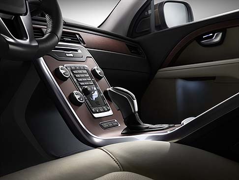 Volvo XC70 2013 