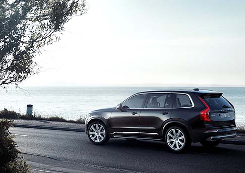 Volvo XC90 First Edition