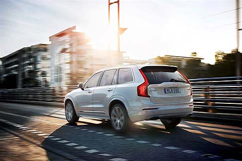 Volvo XC90 T8