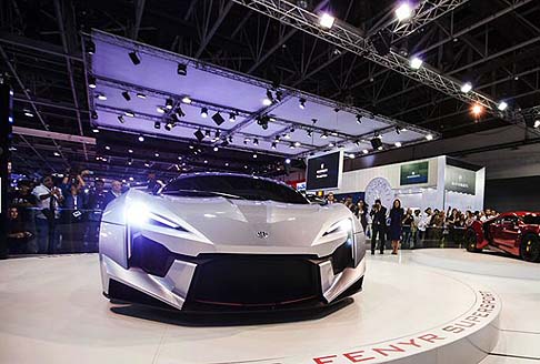 W Motors Fenyr SuperSport