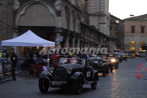 1000 Miglia 2018 - Aston Martin Le Mans del 1933 equipaggio EREJOMOVICH Daniel And e LLANOS Gustavo alle 1000 Miglia 2018 a Ferrara