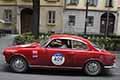 Alfa Romeo Giulietta Sprint Veloce del 1957 con il duo norvegese Julian GRIFFITHS e Karen GRIFFITHS alla Mille Miglia 2021, passaggio da Reggio Emilia con il numero di gara 409