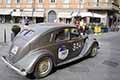 Lancia Aprilia Berlina 1500 del 1949 con il driver Jan SR DE BOER e il codriver Rolf ROSENKRANZ alle Mille Miglia 2021, passaggio a Reggio Emilia con il numero di gara 145