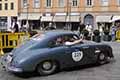 Porsche 356 1500 Super Coupè del 1953 con equipaggio tedesco Frank Joseph WOODCOCK e Markus SCHOELER alla Miglia Miglia 2021, sfilata nella Freccia Rossa a Reggio Emilia con il numero di gara 225