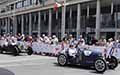Bugatti T 37 A del duo italiano Angelo Nava e Lorenzo Della Vite alle 1000 Miglia 2026 nel passaggio di Reggio Emilia. Scopri la vintage Cars Bugatti T 37 A. Guarda le Foto!