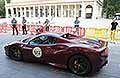 Ferrari F8 Spider n.572 del 2022 con il duo belga driver Vab Der Straenten Kien e codriver Depaepe Jimmy per la Freccia Rossa a Reggio Emilia per le 1000 Miglia 2026. Scopri la Supercar Ferrari F8 Spider. Guarda le Foto esclusive di Automania!