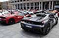 Ferrari Tribute 2026 alle Mille Miglia in prima fila la Ferrari 488 pista Spider del 2020 con il duo italiano Mancinelli Graziano e Barbieri Silvia Claudia. Scopri la supercar Ferrari 488 pista Spider. Guarda le Foto!