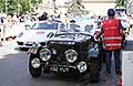 Herly Duncan Drone del 1947 con il duo belga driver Steven Snauwaert e codrive Ethel Delbare con il passaggio della Freccia Rossa a Reggio Emilia per le Mille Miglia 2026. Scopri la Herly Duncan Drone Classic Car. Guarda le Foto esclusive di Automania!