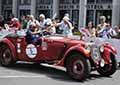 OM 665 SS MM Superba 2000 CM3 del 1929 del duo italiano Alberto Scapolo e Roberto Miatto la prima auto storica arrivata a Reggio Emilia alle 1000 Miglia 2026. Scopri la rare cars OM 665 SS MM Superba 2000. Non perdere le Foto esclusive di Automania!