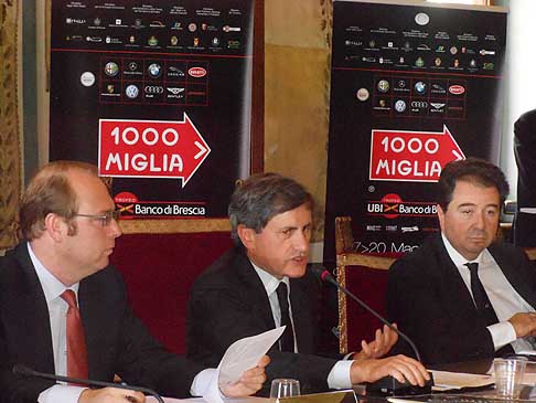 Conferenza Stampa - Il Sindaco di Roma Gianni Alemanno alla presentazione della stampa delle Mille Miglia 2012 a Roma