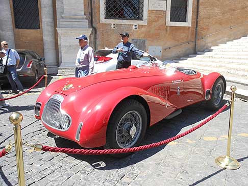 Conferenza Stampa - Auto depoca Lancia Astura del 1938 esposta esternamente alla conferenza stampa di Roma delle 1000 Miglia 2012