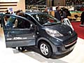 Peugeot 107 con emissioni inquinati di CO2 pari a 106 g/km esposta al Salone di Ginevra 2009