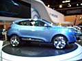 Hyundai ix-onic Concept car la fiancata offre una linea di finestratura che si ristringe posteriormente