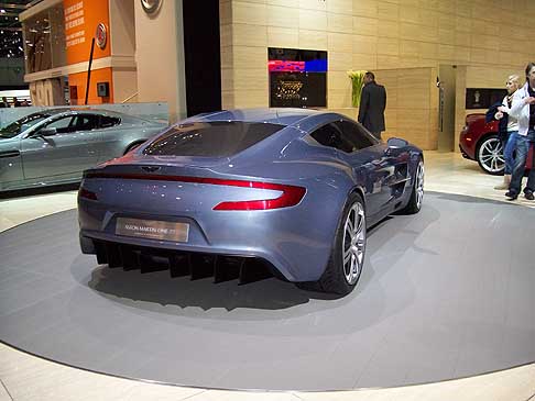 Salone di Ginevra Aston Martin