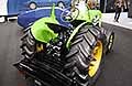 Trattore vintage Lamborghini DL 25 posteriore che festeggia 70 anni ad Auto e Moto d�Epoca 2025 per la terza edizione alla Fiera di Bologna. Scopri il trattore d�epoca Lamborghini DL 25 Diesel. Guarda le Foto!
