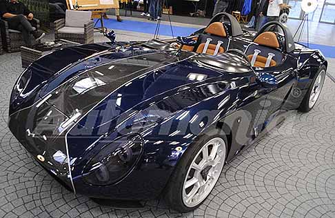 Automobili Mignatta - Automobili Mignatta Rina barchette realizzata con materiali allavanguardia ed un motore V8. Scopri la Supercar Automobili Mignatta Rina. Non perdere le Foto!