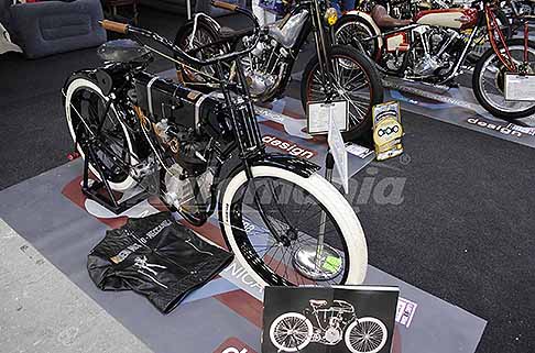 Auto-Moto-d-Epoca Harley