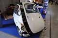Iso Isetta del 1953 in bella mostra ad Automotoretr� 2026 presso Fiere di Parma. Guarda la vintag car Iso Isetta successivamente assorbita da BMW non il nome di BMW Isetta. Scopri le Foto esclusive di Automania!