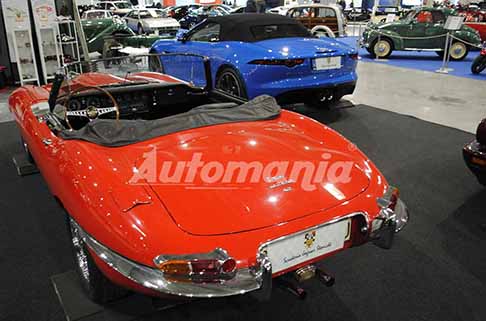 Jaguar - Jaguar E-Type 4.2 posteriore vintage cars ad Automotretr� 2025 presso Fiere di Parma. Scopri la Jaguar E-Type del 1964. Ecco le Foto esclusive di Automania!