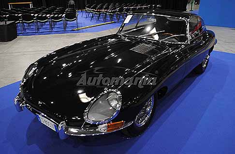 Finarte - Jaguar E-Type FHC del 1963 auto inglese, esposta da Finarte ad AutoMotoRetr� 2026 a Fiere di Parma. Scopri la Jaguar E-Type FHC auto iconica. Ecco le Foto!