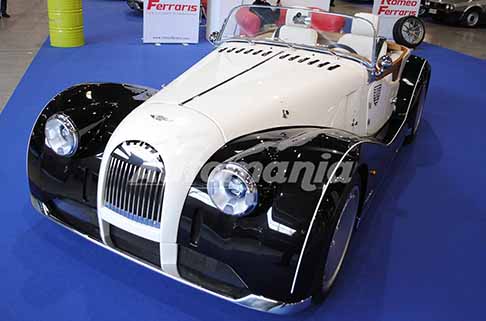 Automotoretro Caterham