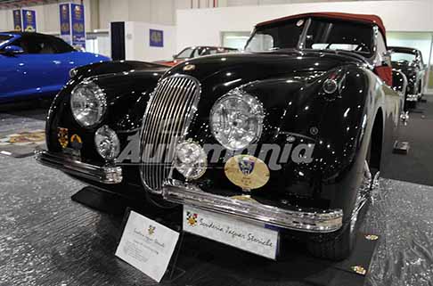 Automotoretro Jaguar