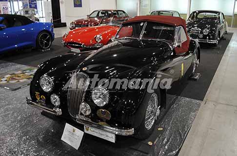 Automotoretro Jaguar