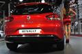 Renault Clio Break SW red retro vettura e Hot Sexy girls al Motor Show di Bologna