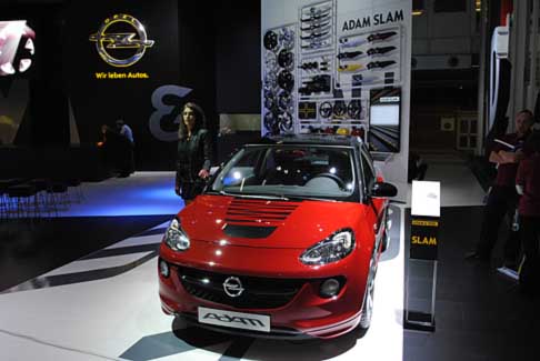 Opel - ADAM sar presente nelle concessionarie italiane a inizio del 2013.