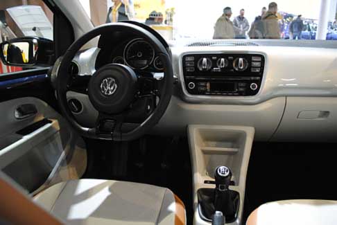 Volkswagen - La city car firmata Volkswagen si fa sempre pi ecologica grazie allarrivo della versione a metano. Stiamo parlando della Volkswagen ECO Up! presentata a Bologna dalla casa automobilistica tedesca ed esposta nel padiglione ENI del Motor Show