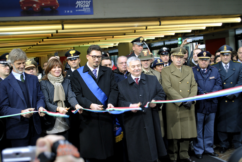 Inaugurazione Motor Show 2012 - Taglio del nastro tricolore per linagurazione al Motor Show di Bologna 2012