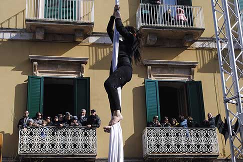 Carri allegorici Putignano 2015 - Carnevale di Putignano 2015 I sette vizzi capitali: acrobazie sui carri