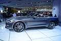 Ford Mustang Convertible laterale al Salone di Detroit 2014