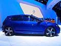 Volkswagen Golf R vista laterale al Salone di Detroit 2014