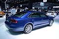 Volkswagen Passat BlueMotion Concept impiega un tradizionale motore a benzina 1.4 TSI a iniezione diretta abbinato al sistema Start&Stop e alla tecnologia cylinder on-demand.